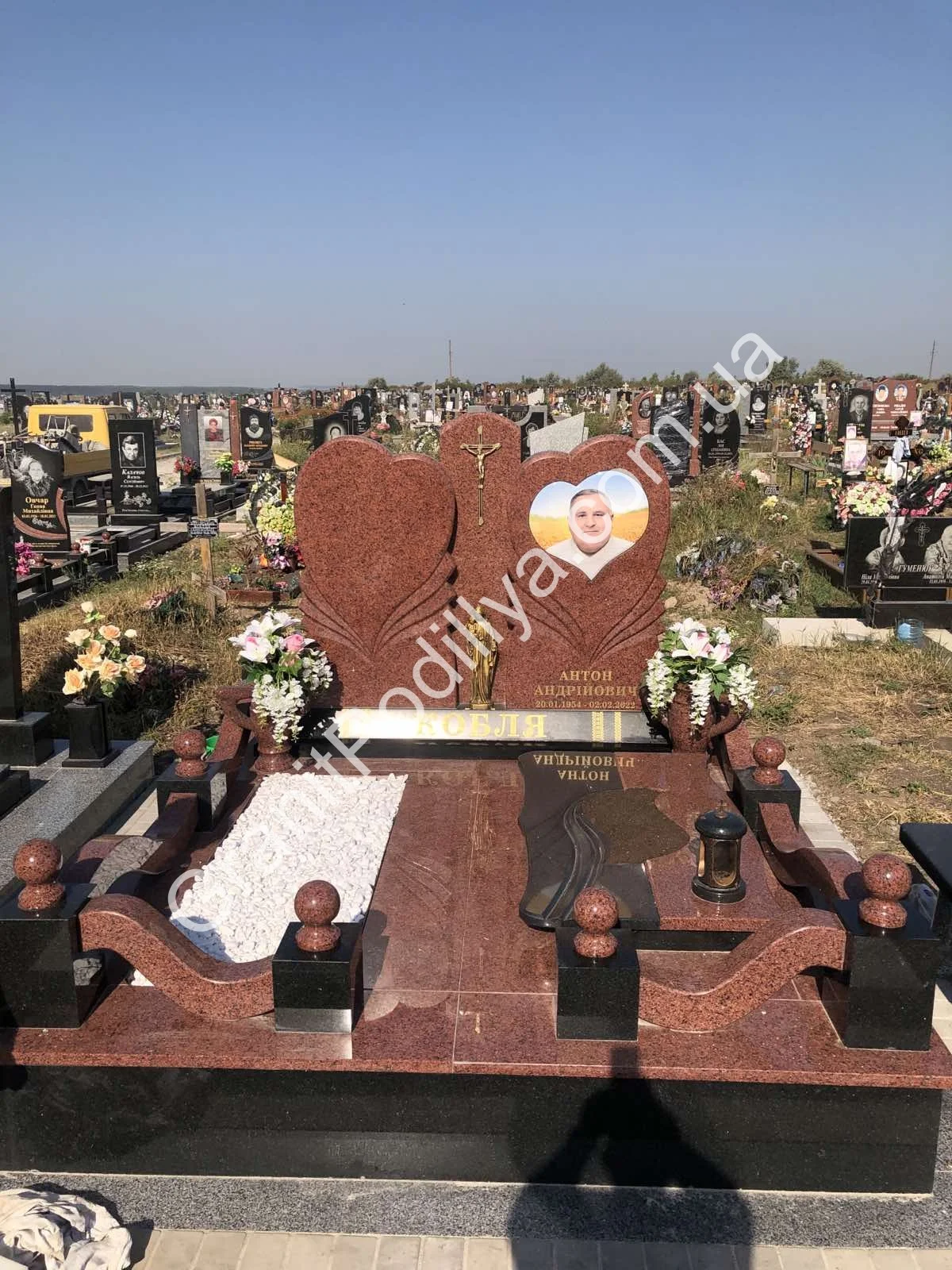 Подвійний пам'ятник з граніту - Кам'янець-Подільський | GranitPodillya